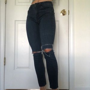 Brandy Melville skinny jeans